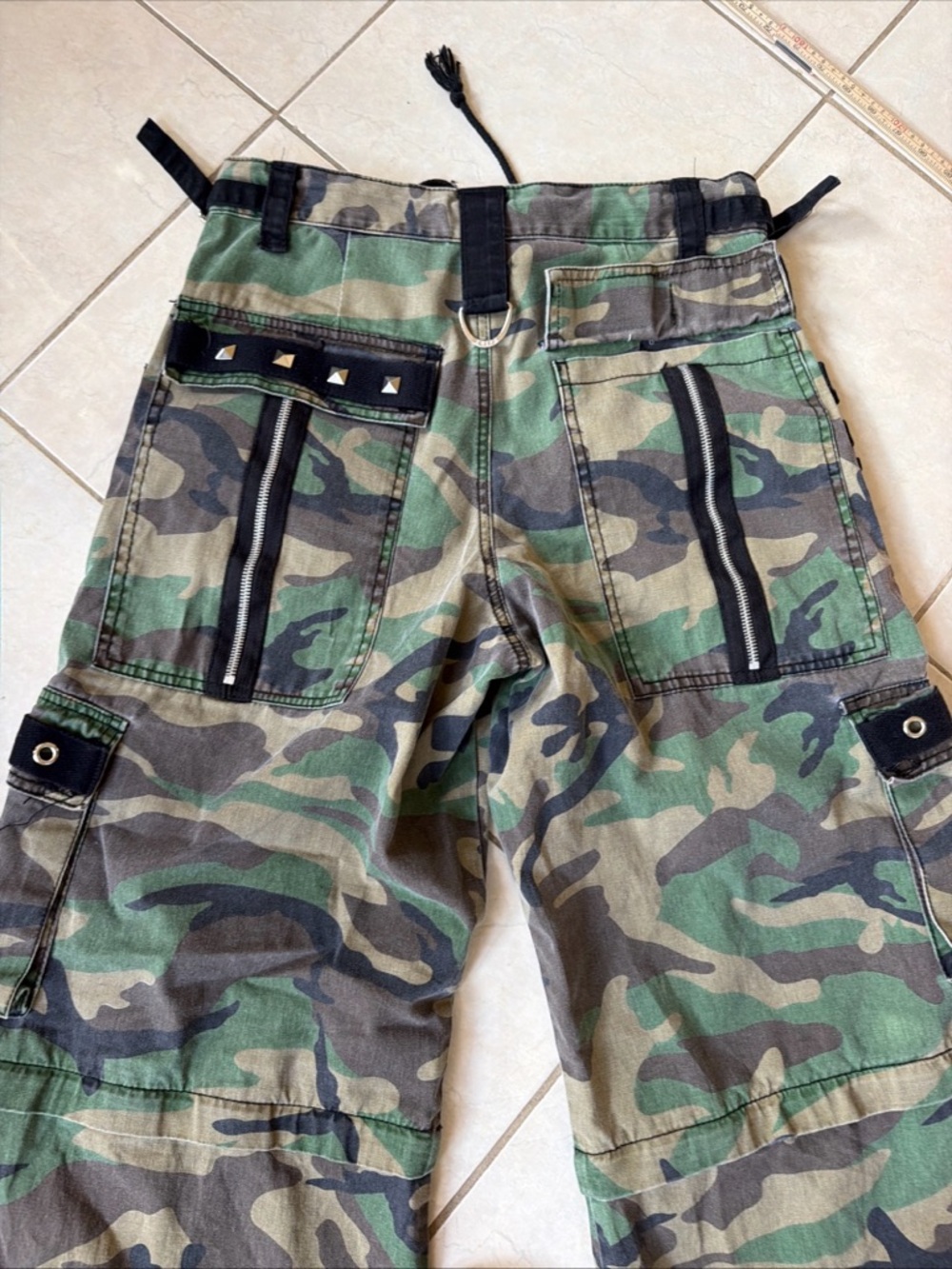 Tripp Nyc Camo Convertible Pants - Picture 16 of 16